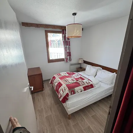 Val Set Apartman